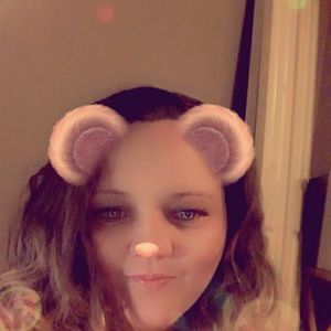 Meet your Posher, Aleisha